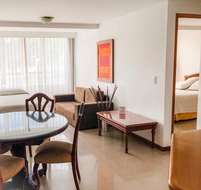 Portal Del Rodeo Apartahotel Medellín Eksteriør bilde
