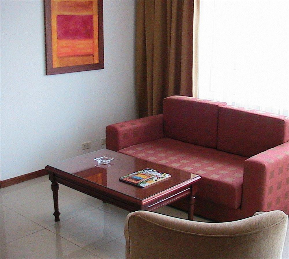 Portal Del Rodeo Apartahotel Medellín Eksteriør bilde